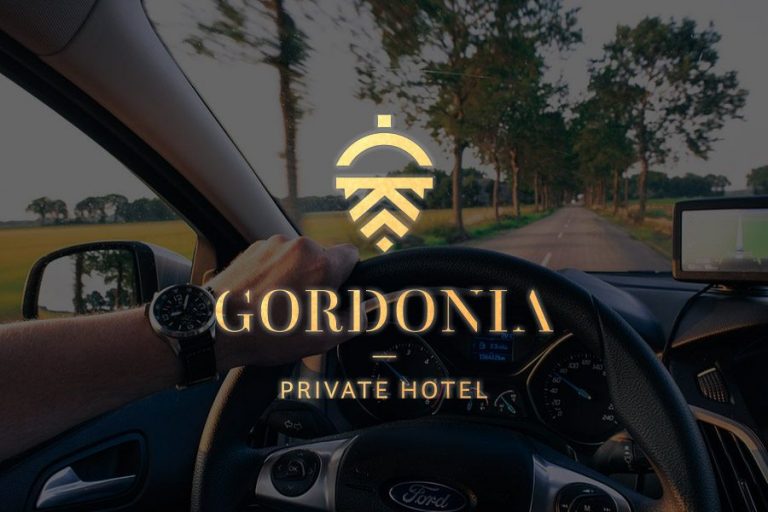Gordonia Private Hotel - by Car